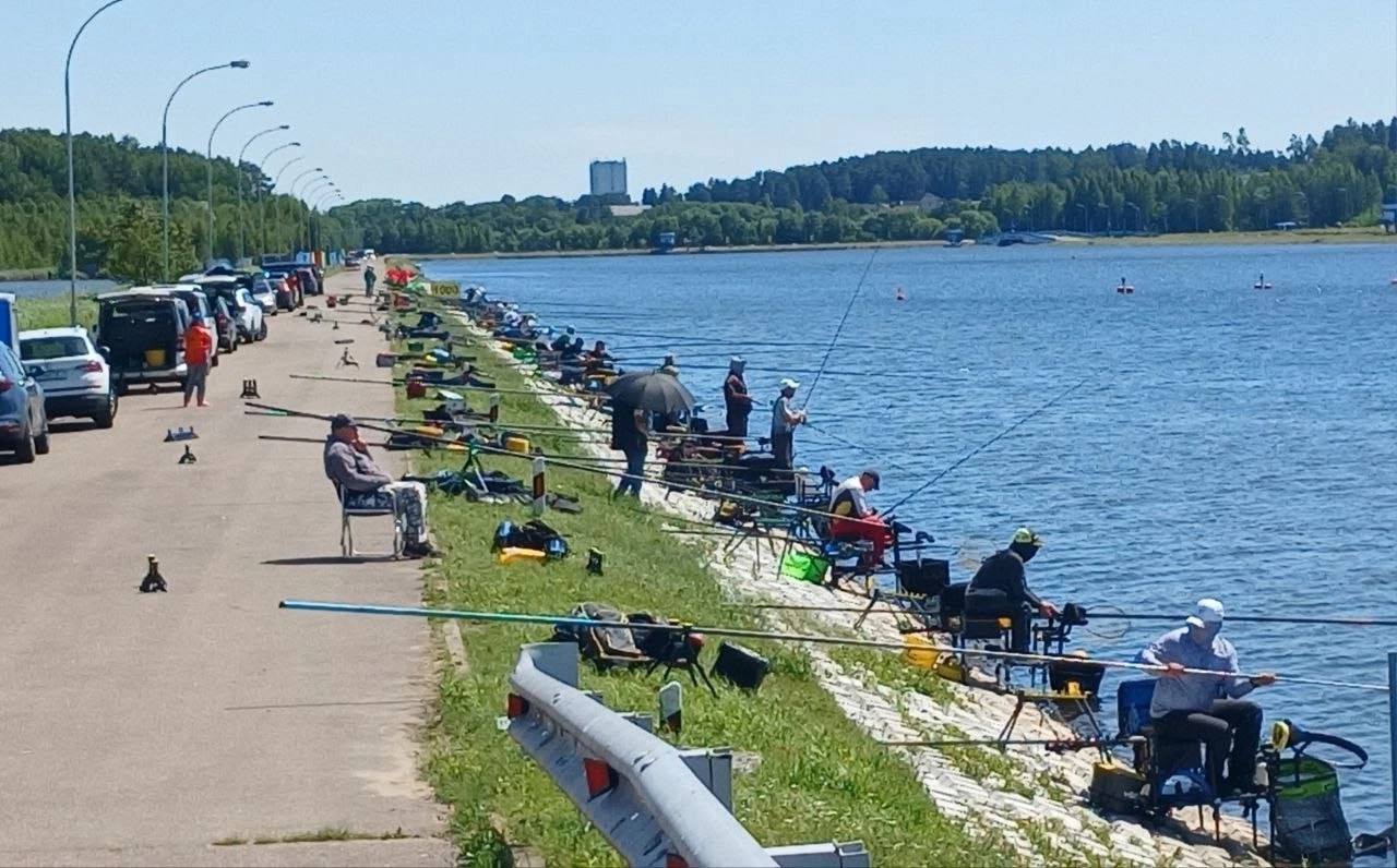 Команда KIMOTO участвует в Чемпионате Республики Беларусь по ловле рыбы поплавочной снастью. Завершился второй этап соревнований, впереди третий | Сетка — социальная сеть от hh.ru