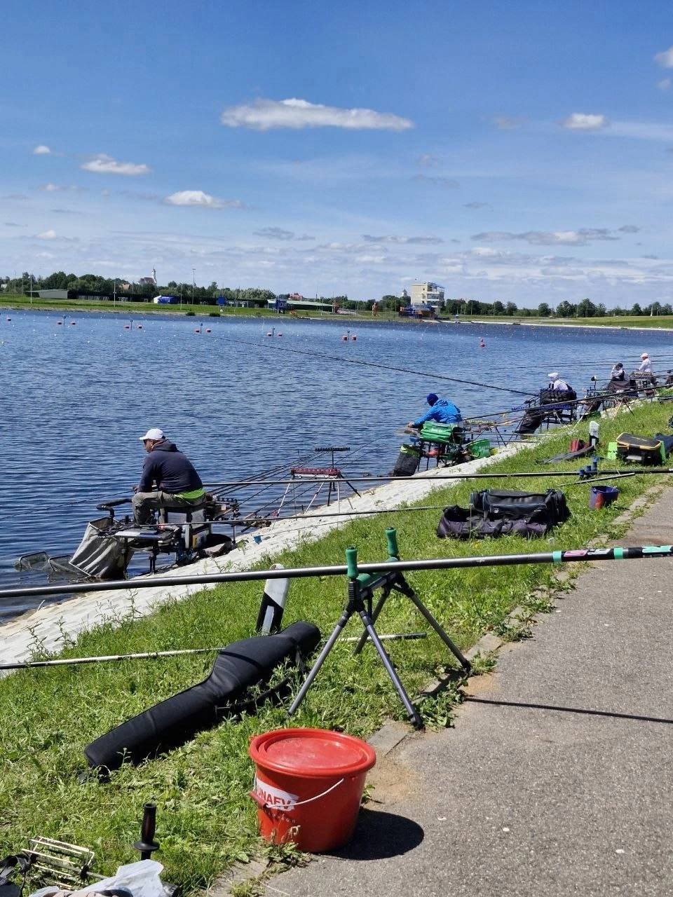 Команда KIMOTO участвует в Чемпионате Республики Беларусь по ловле рыбы поплавочной снастью. Завершился второй этап соревнований, впереди третий | Сетка — социальная сеть от hh.ru