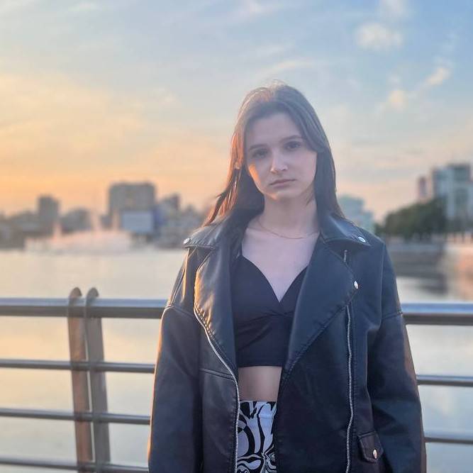 Анна Волкова