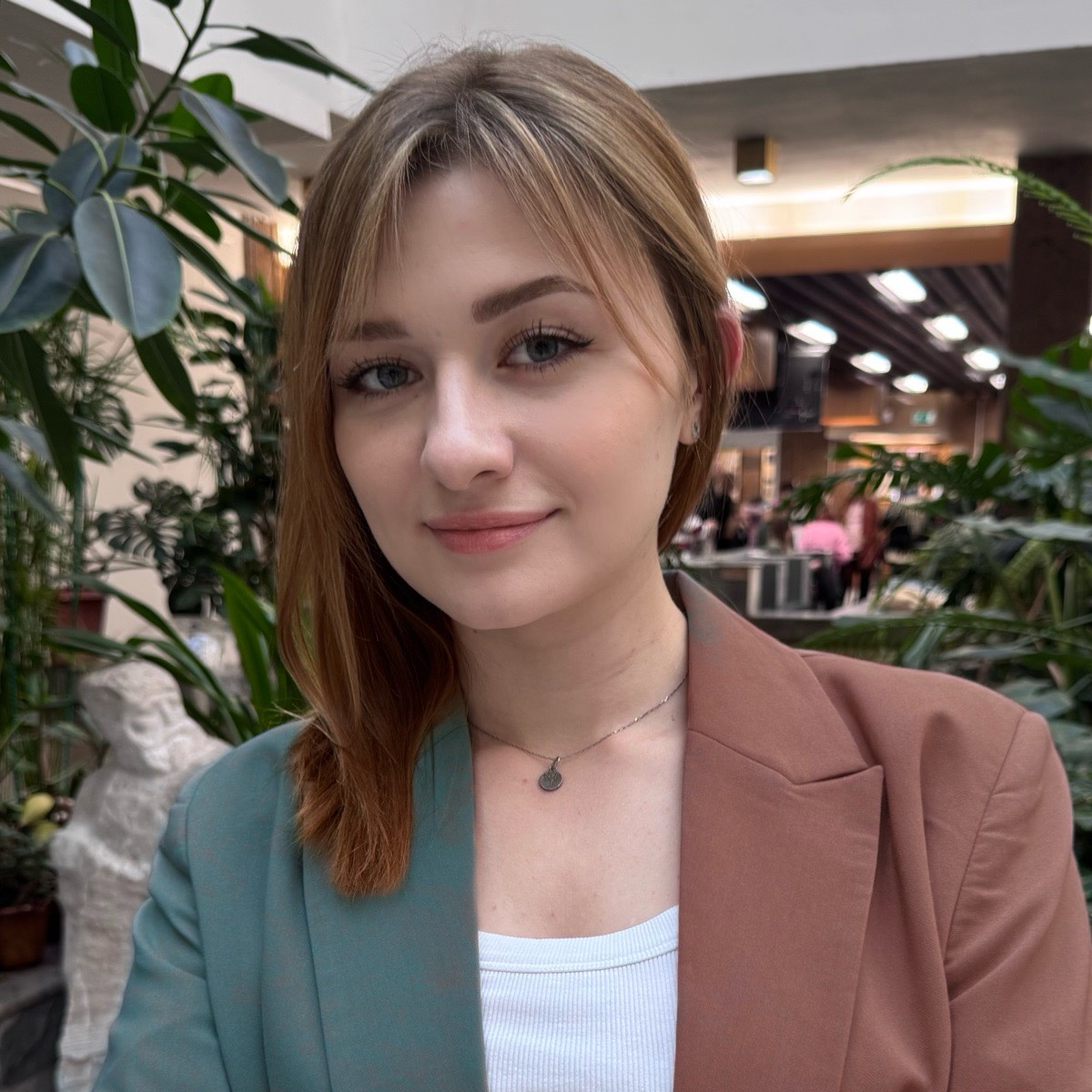 Светлана Казанцева | Сетка — социальная сеть от hh.ru