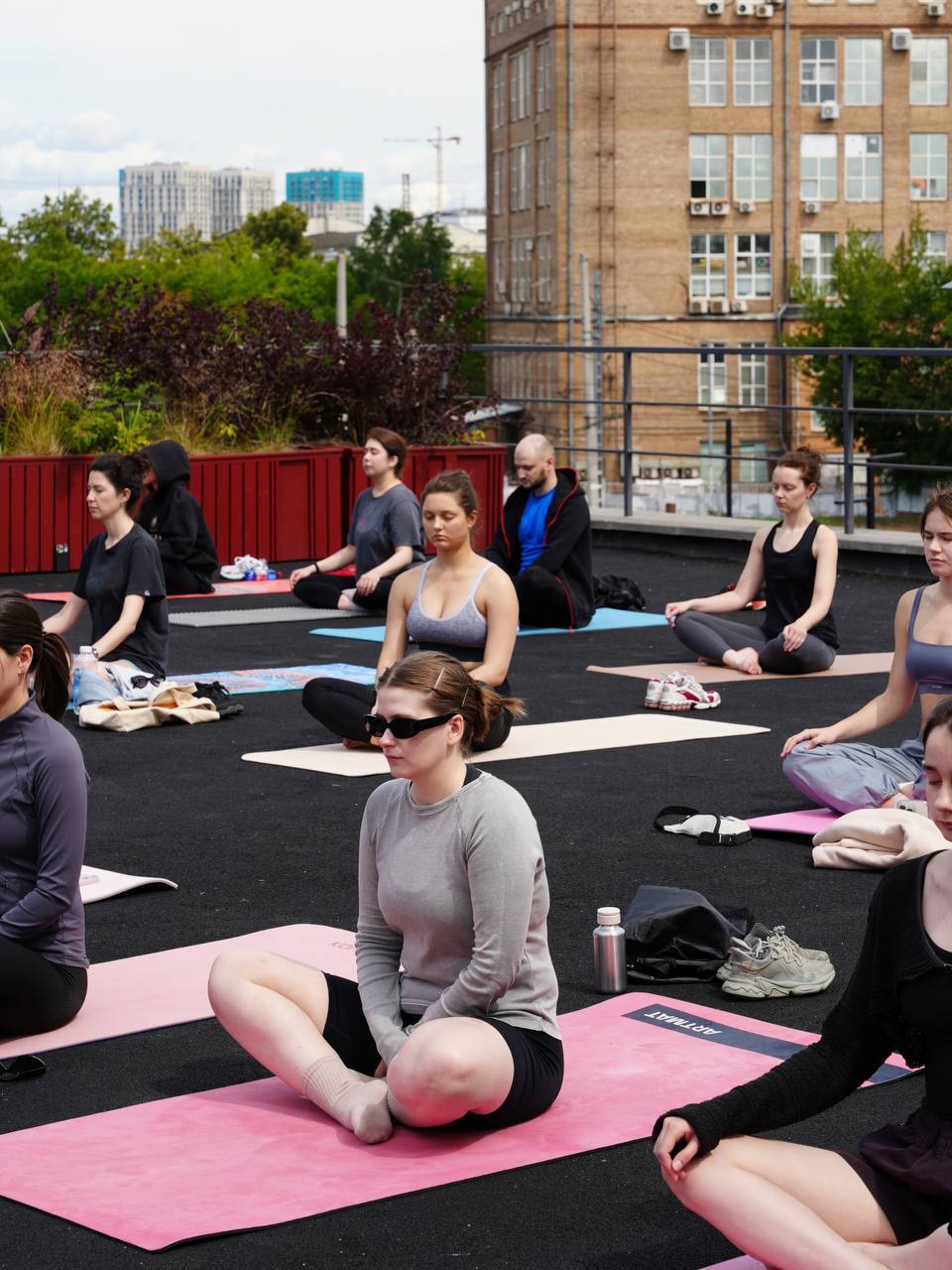 🧘🏻Хатха-йога на крыше Хлебозавода
21 июля в 19:00
Пространство, где вы сможете обрести гармонию с миром и собой, научитесь чувствовать своё тело и узнаете его возможности, найдёте баланс между разумом... | Сетка — социальная сеть от hh.ru