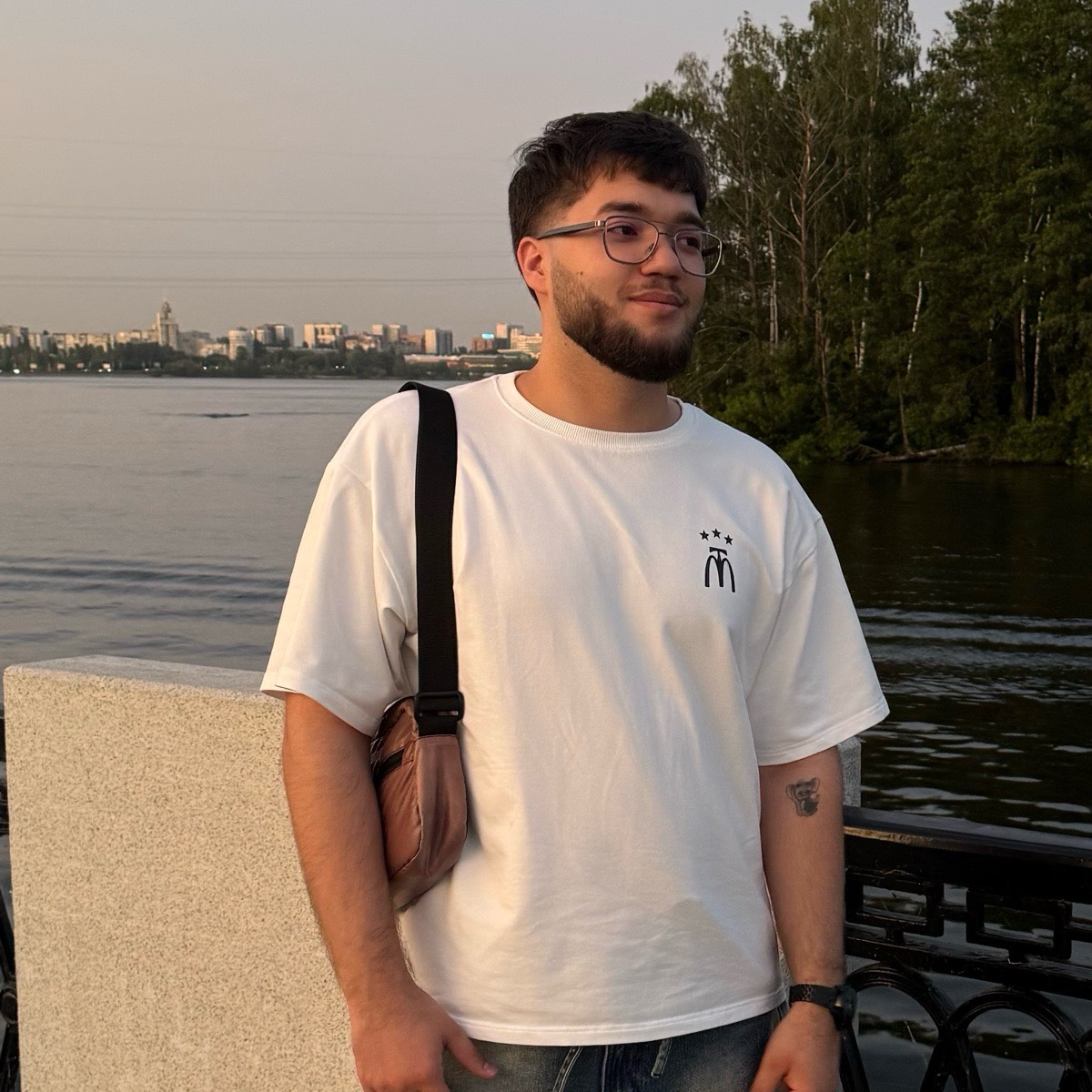 Андрей Коноваленко