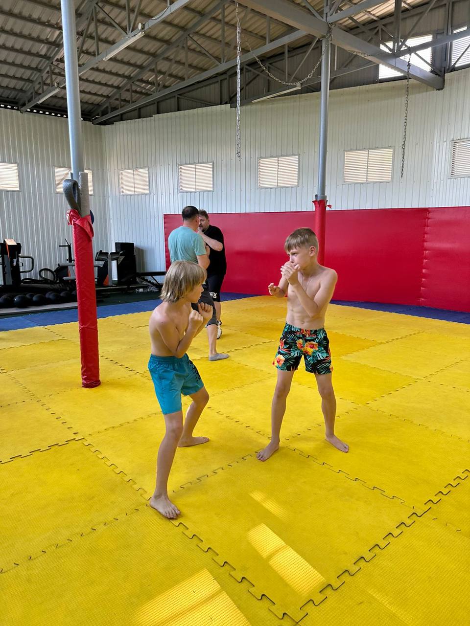 Спортивные сборы нашей команды 🏋️‍♀️
#шахбокс #chessboxing #шахматы
#бокс #интеллектуальныйспорт
#задача #разминкадлямозга
#сборышахбокс | Сетка — социальная сеть от hh.ru