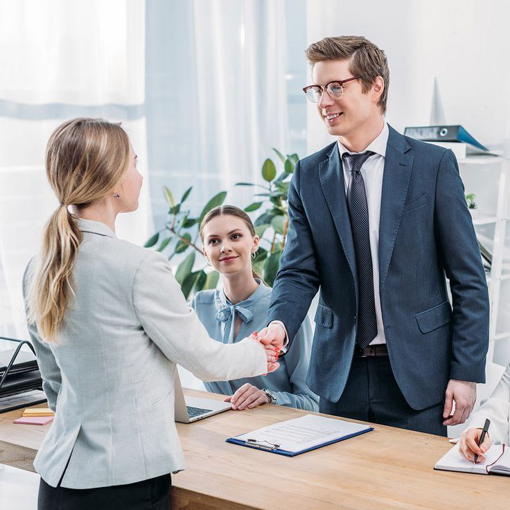 Всем привет!☕️
Знаете это чувство, когда ты как белка в колесе — бегаешь по собеседованиям, а внутри сидишь такой: «Стоп, а куда я вообще несусь?» 🪫
Вот и я сегодня снова на пути к очередному интервью | Сетка — социальная сеть от hh.ru