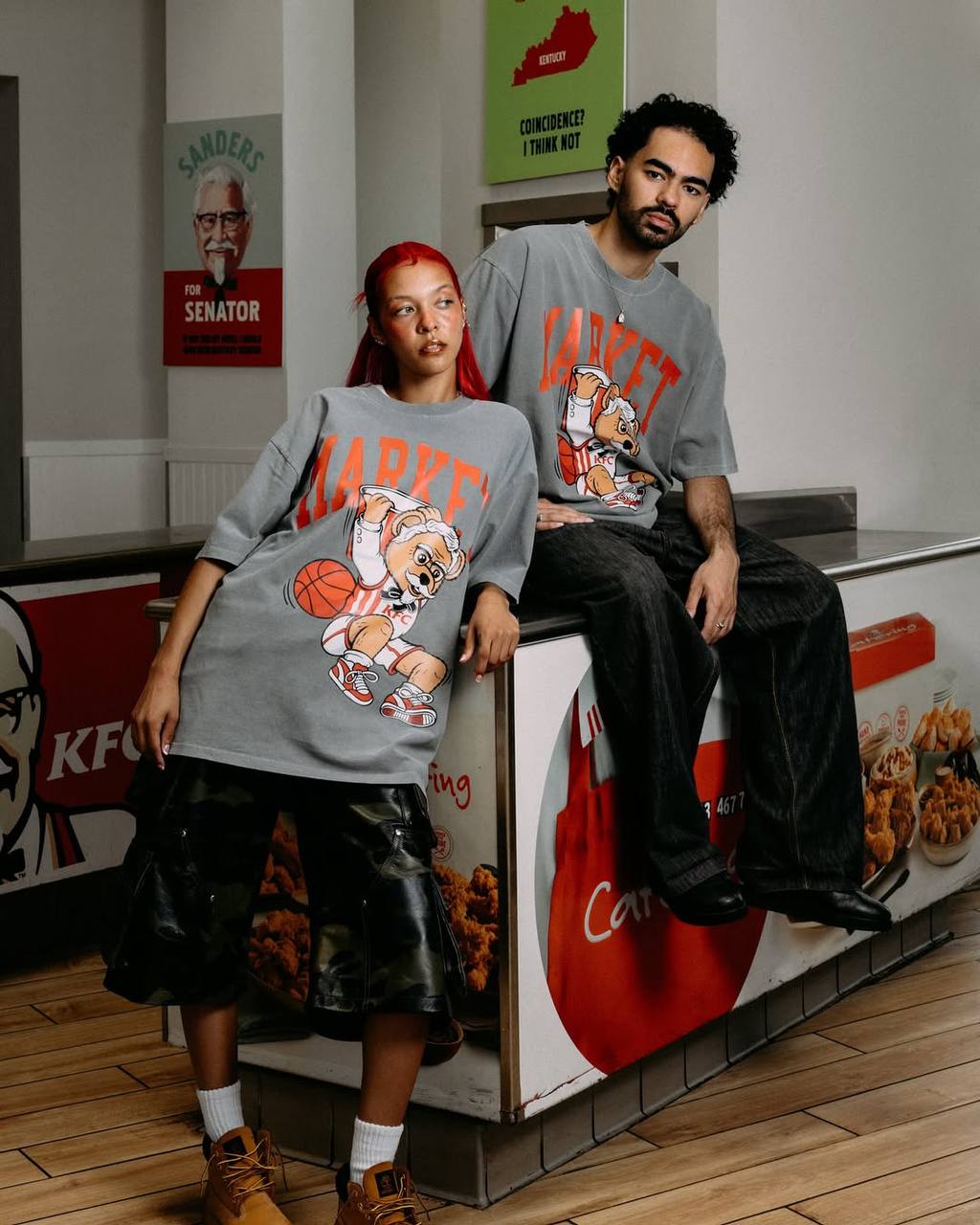 Прикол, KFC заколлабился с брендом из ЛА и выкатил целую коллекцию шмота | Сетка — социальная сеть от hh.ru