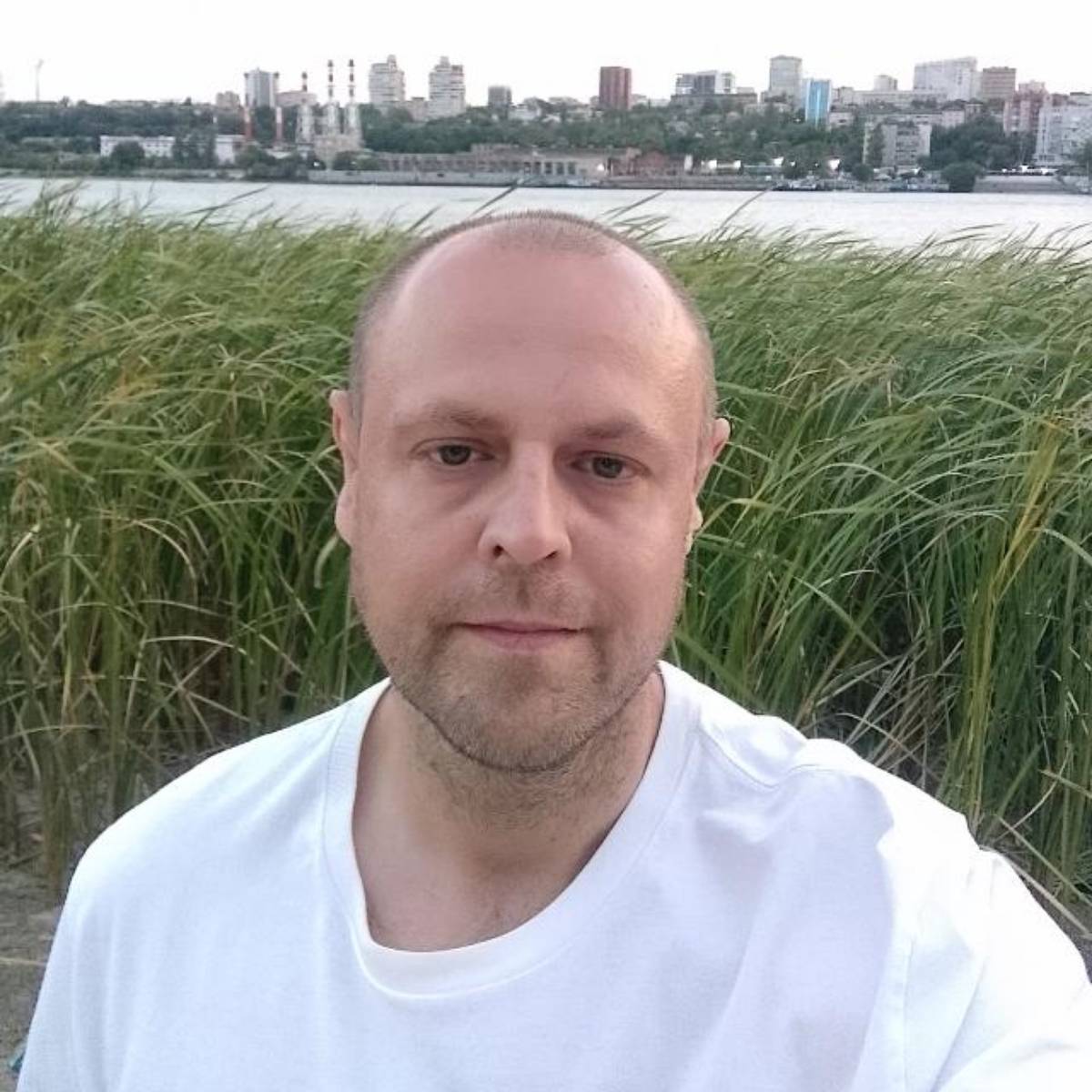Антон См