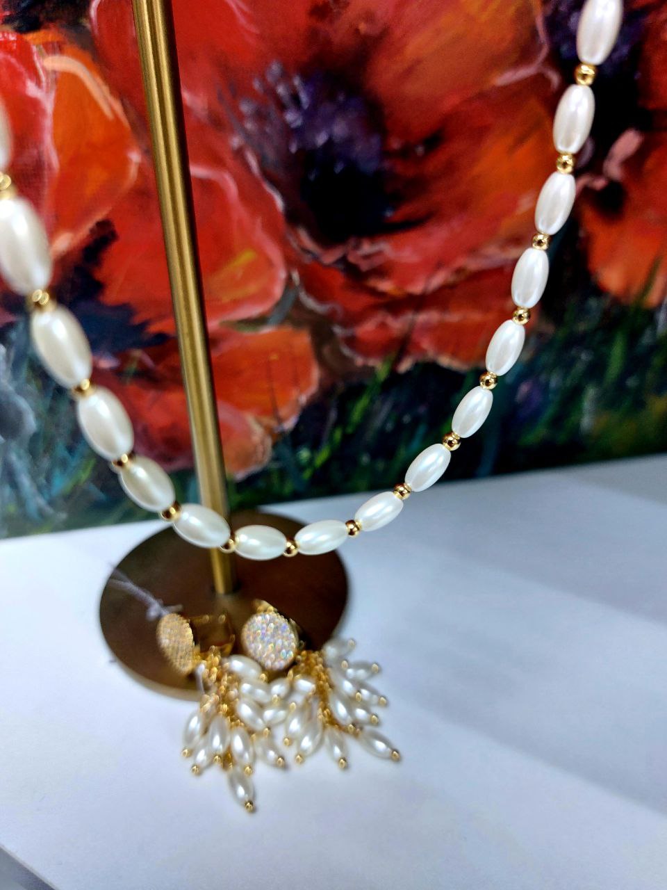 Майорка - это не только знаменитый испанский остров в Средиземном море, но и название особого вида стеклянных бусин и украшений с перламутровым покрытием | Сетка — социальная сеть от hh.ru