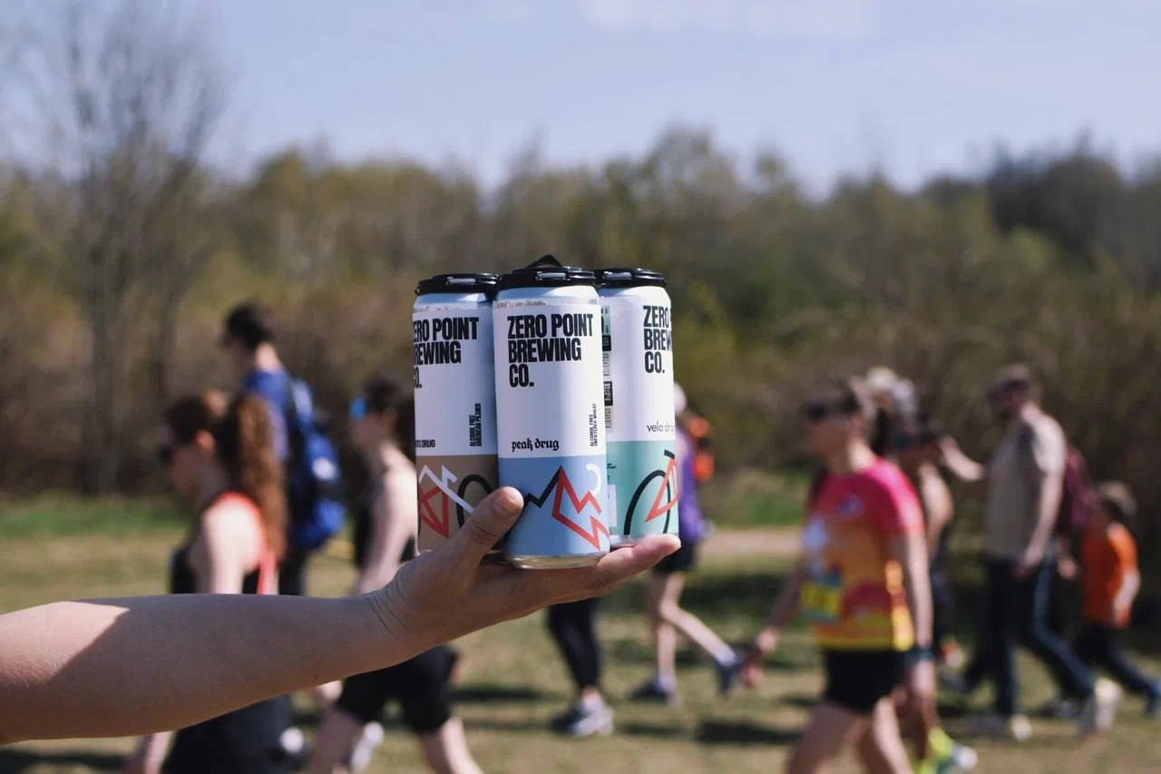 🍺 ВКУСНЫЙ ПАРТНЕР RUNIT 2025
Порция дополнительной мотивации для участников забега RUNIT — бокал освежающего безалкогольного пива Zero Point на финише | Сетка — социальная сеть от hh.ru