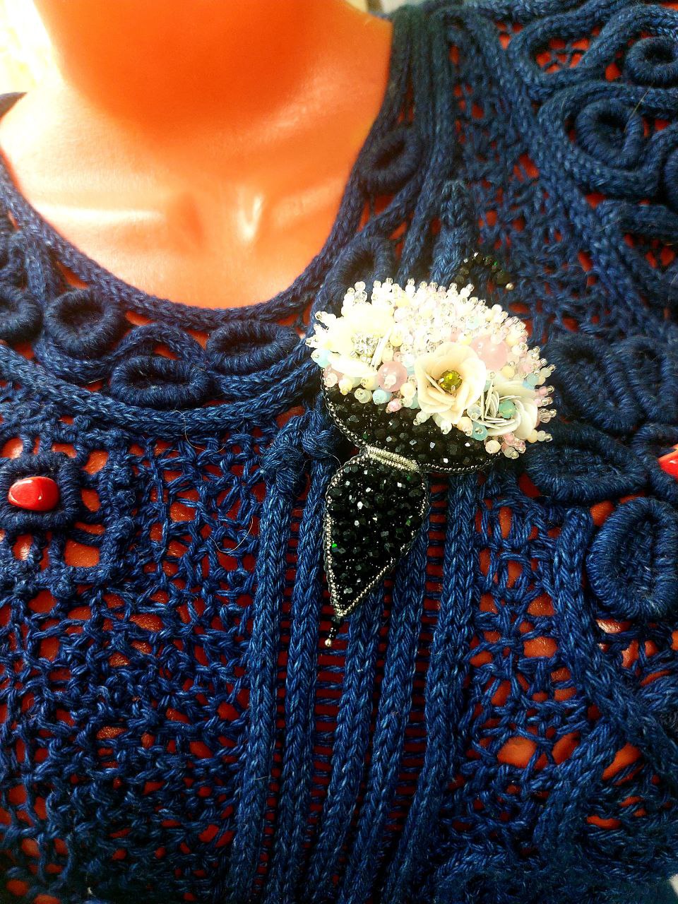 Брошь-зонтик – ваш стильный акцент в дождливый день! ☔
В выходные прогнозируют дождь, но разве это повод для грусти? С этой очаровательной брошью даже непогода станет частью вашего образа.
🛍️ г.Н.Н | Сетка — социальная сеть от hh.ru