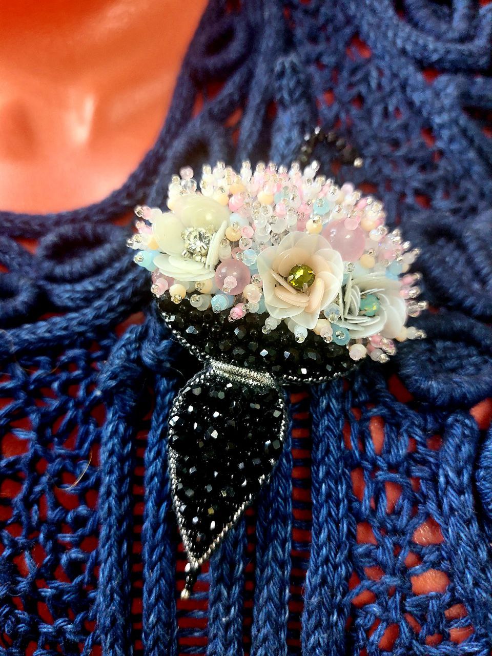 Брошь-зонтик – ваш стильный акцент в дождливый день! ☔
В выходные прогнозируют дождь, но разве это повод для грусти? С этой очаровательной брошью даже непогода станет частью вашего образа.
🛍️ г.Н.Н | Сетка — социальная сеть от hh.ru