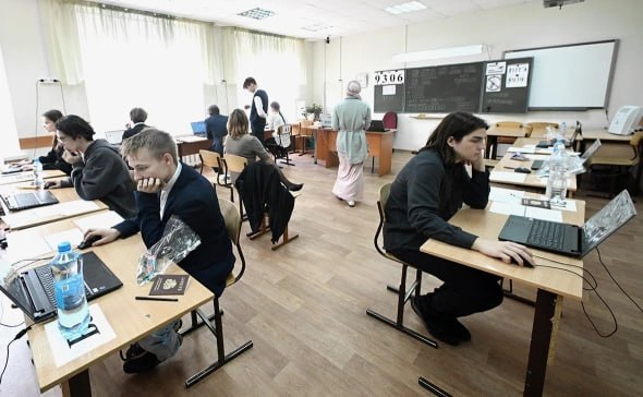 ⏺ Разработчики софта попросили проводить ЕГЭ только на российских ОС
Просьба зафиксирована в письме Ассоциации разработчиков программных продуктов (АРПП) «Отечественный софт» в адрес Минцифры, Рособрн... | Сетка — социальная сеть от hh.ru