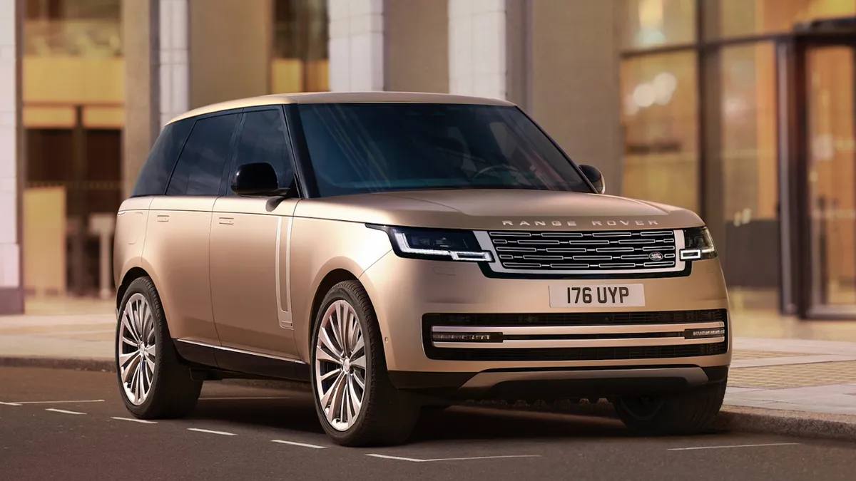 Range Rover представил первую за 55 лет индивидуальную эмблему — две буквы «R», расположенные лицом друг к другу и образующие единую фигуру | Сетка — социальная сеть от hh.ru