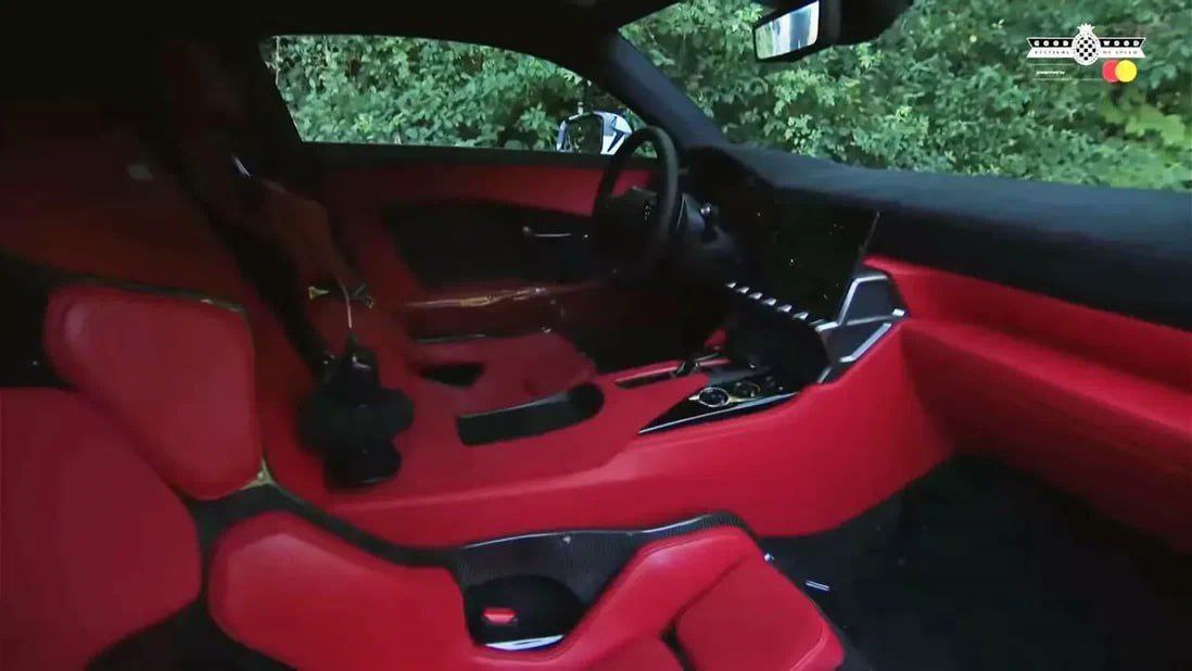 ❤️ Lexus показал свой новый суперкар на фестивале в Гудвуде
Японцы привезли сразу две версии — дорожную и трековую | Сетка — социальная сеть от hh.ru