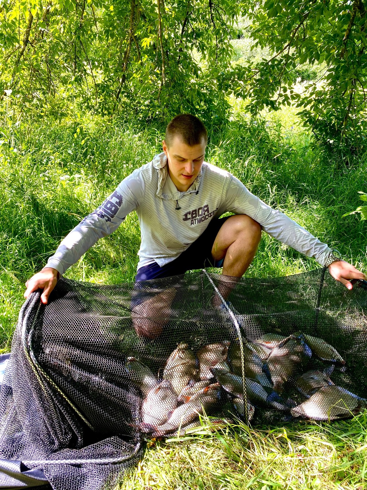 Река Десна — живописная река, протекающая через территорию Брянской области. Её воды богаты разнообразием рыбы.
Место ловли находилось на правом берегу реки Десна, в черте города | Сетка — социальная сеть от hh.ru