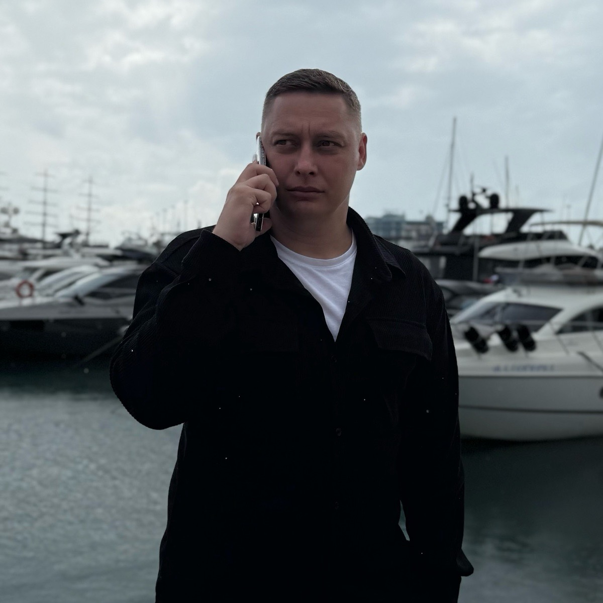 Валентин Олейник