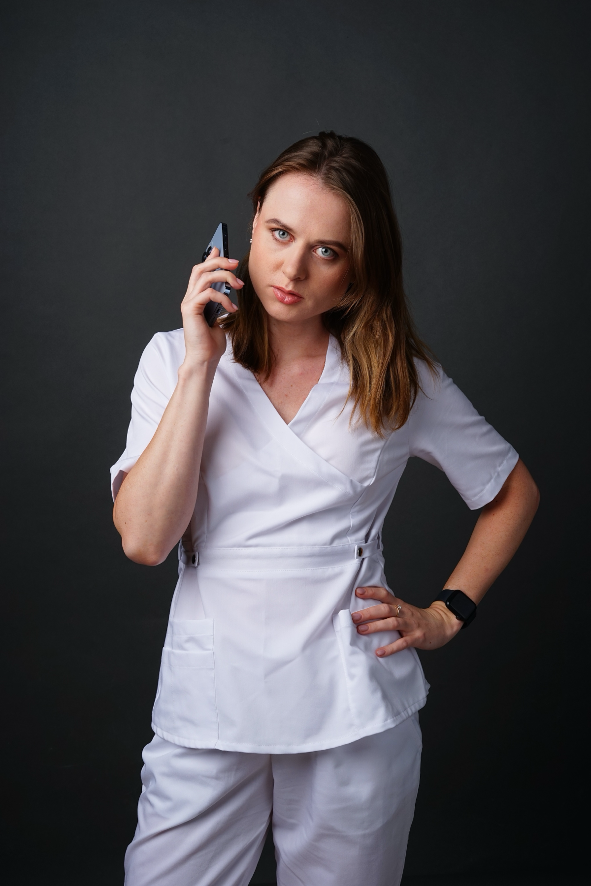 Я практикующий врач-стоматолог, и эксперт по медицинскому маркетингу.  
Моя миссия:
1 | Сетка — социальная сеть от hh.ru