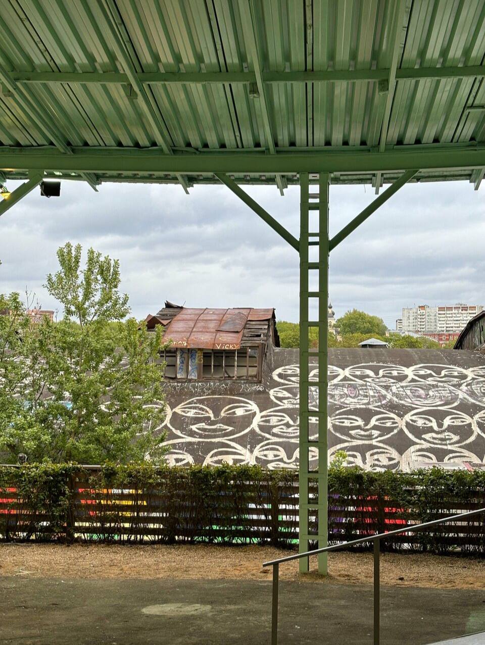 🎨Уличное искусство Москвы
Локации:
📍Дизайн-завод «Флакон»
📍Центр современного искусства «Винзавод»
📍Центр дизайна Artplay
📍Арт-кластер «ГАММА»
📍Арт-квартал Хохловка
📍Культурный центр «Хлебозавод №9»
📲... | Сетка — социальная сеть от hh.ru