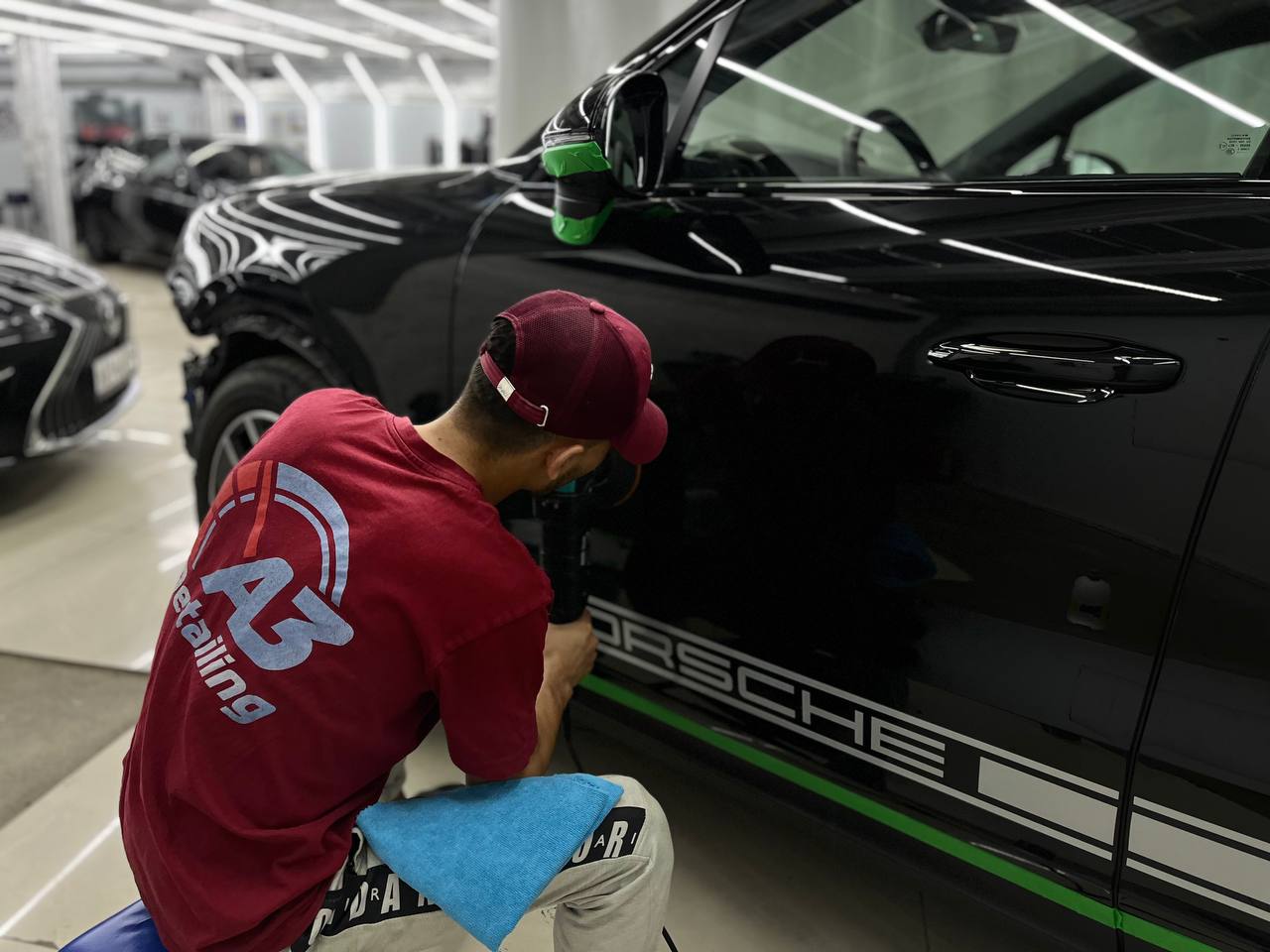 Всем привет 👋
Вроде середина лета а погода пасмурная, даже какая то осенняя что ли, ну да ладно | Сетка — социальная сеть от hh.ru