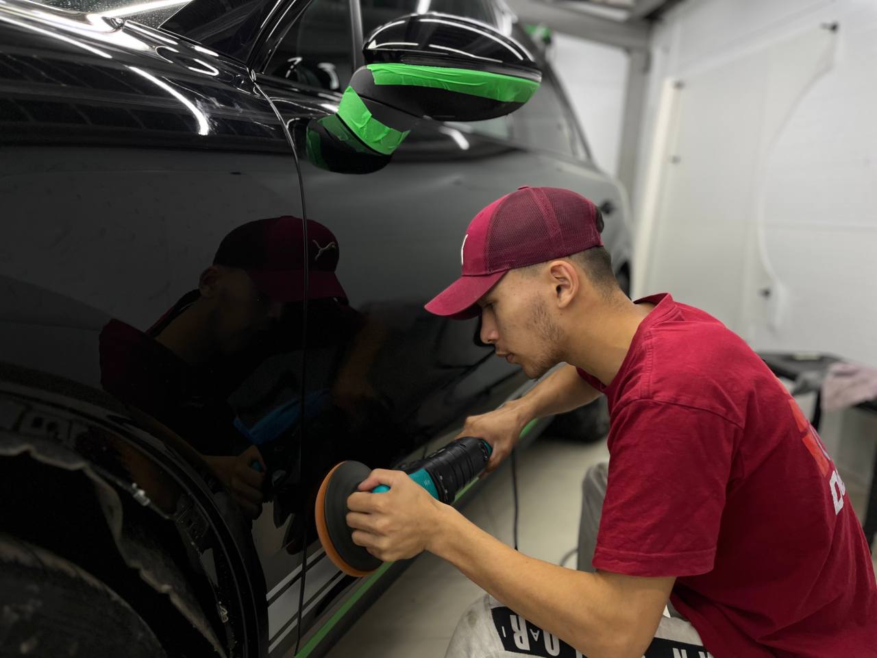 Всем привет 👋
Вроде середина лета а погода пасмурная, даже какая то осенняя что ли, ну да ладно | Сетка — социальная сеть от hh.ru