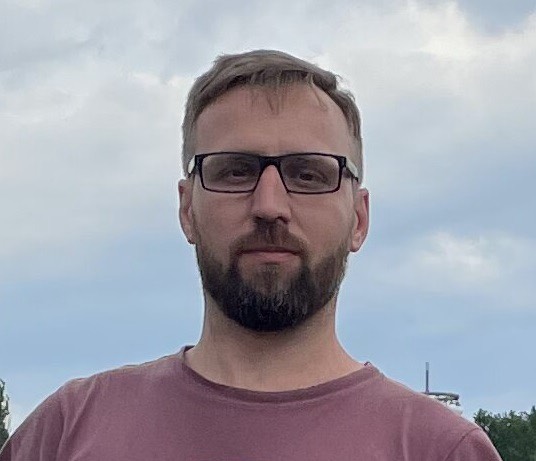 Антон Бахарев