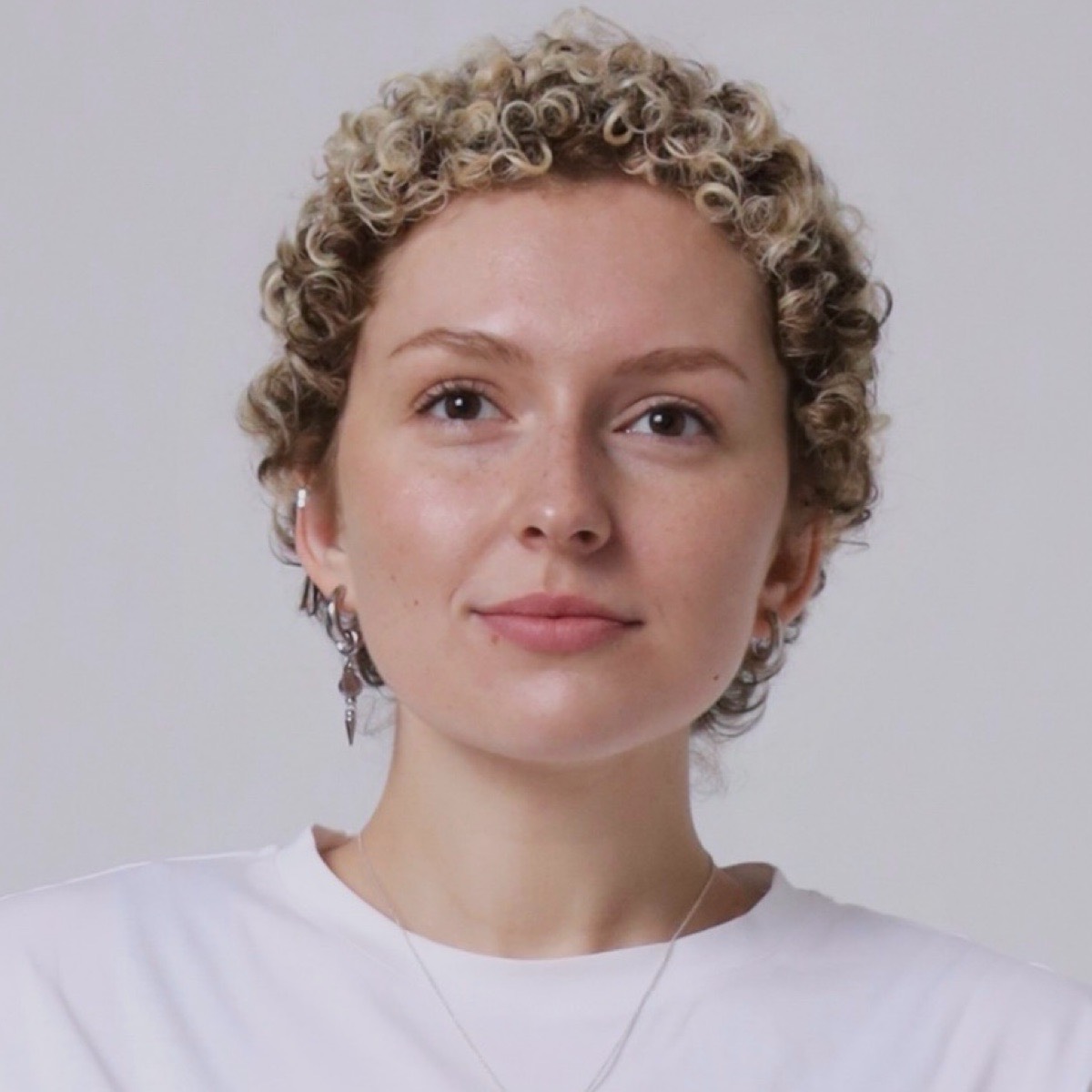 Вероника Жукова | Сетка — социальная сеть от hh.ru