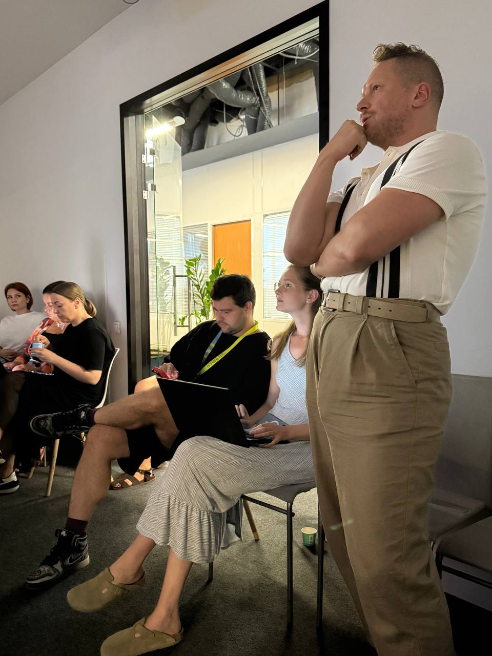 Мы организовали просмотр кейсов Cannes Lions 2025 в офисе TWIGA. Три креативных лидера из разных агентств группы рассказали свое видение кейсов, показали важное | Сетка — социальная сеть от hh.ru