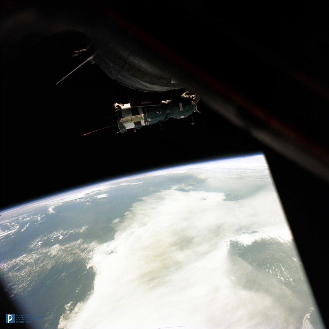 🚀 Ровно 50 лет назад, 15 июля 1975 года, советский космический корабль «Союз-19» и американский «Апполон» состыковались в космосе
Одна из главных целей — отработать саму возможность стыковки кораблей ... | Сетка — социальная сеть от hh.ru