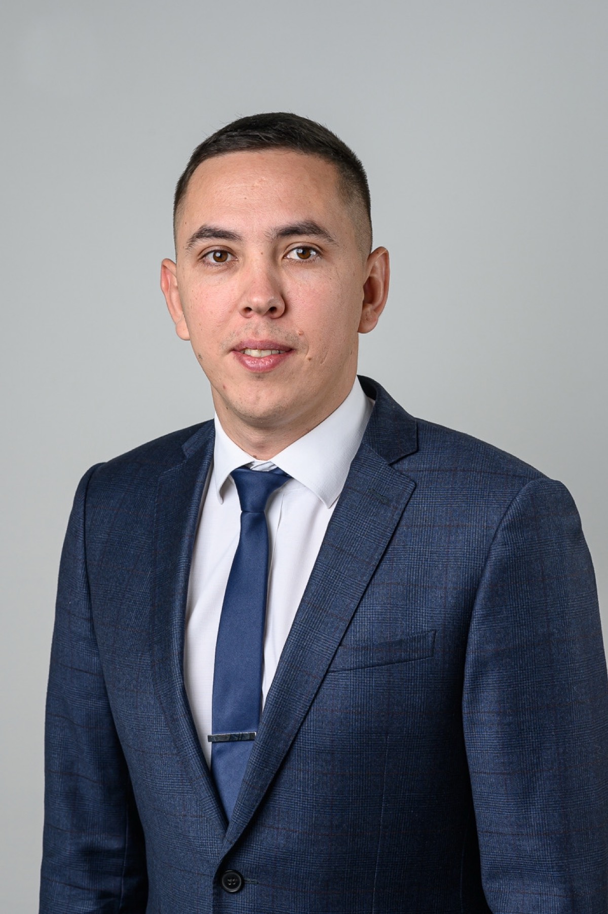 Андрей Костин