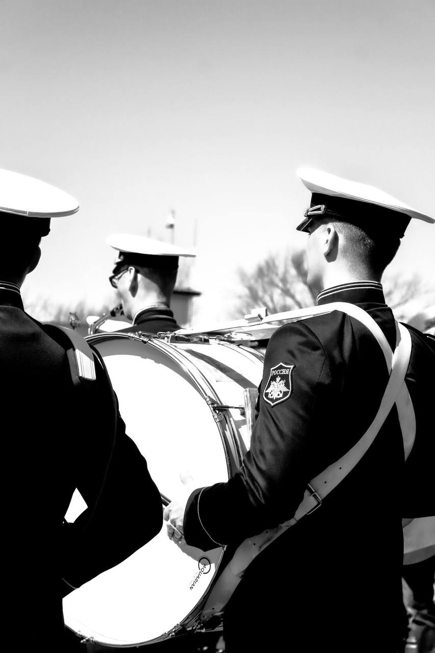 🎺Программа «Военные оркестры в парках»
До 21 сентября
Программа представляет собой серию концертов военных оркестров силовых ведомств Российской Федерации
▫️19 июля 16:00
📍Воронцовский парк
Оркестр во... | Сетка — социальная сеть от hh.ru
