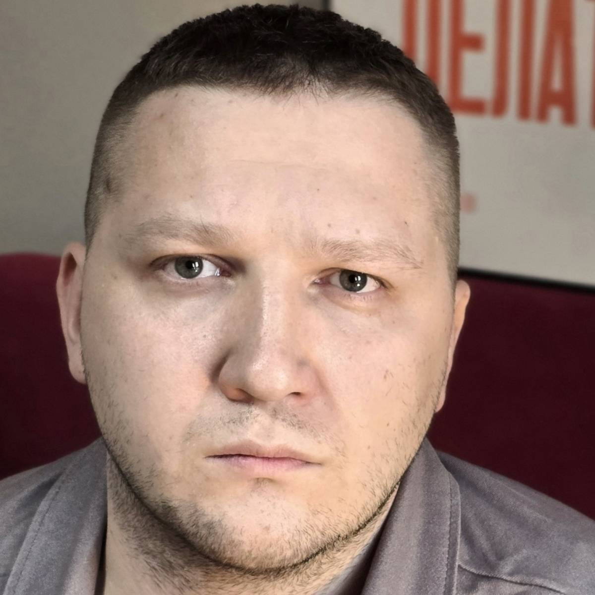 Айсин Евгений