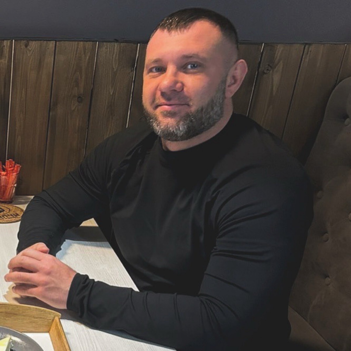 Илья Парамонов