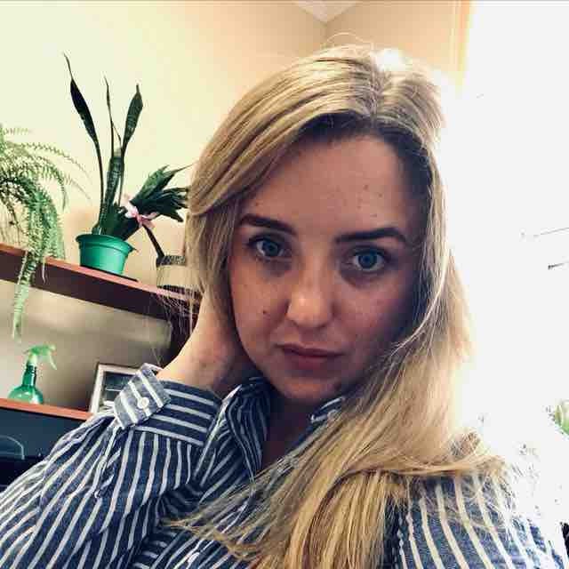Ксения Угроватая