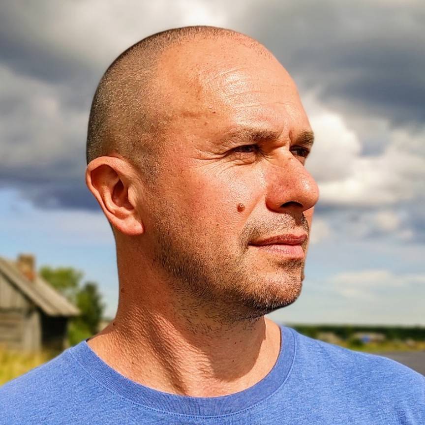 Илья Антонов