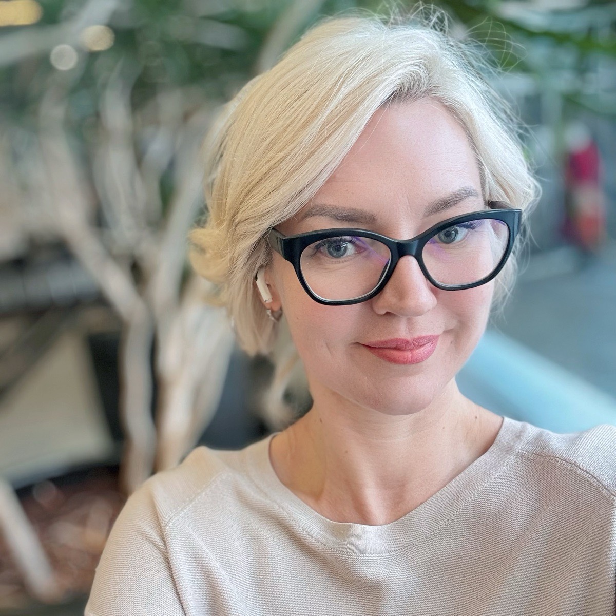 Елена Стрельцова