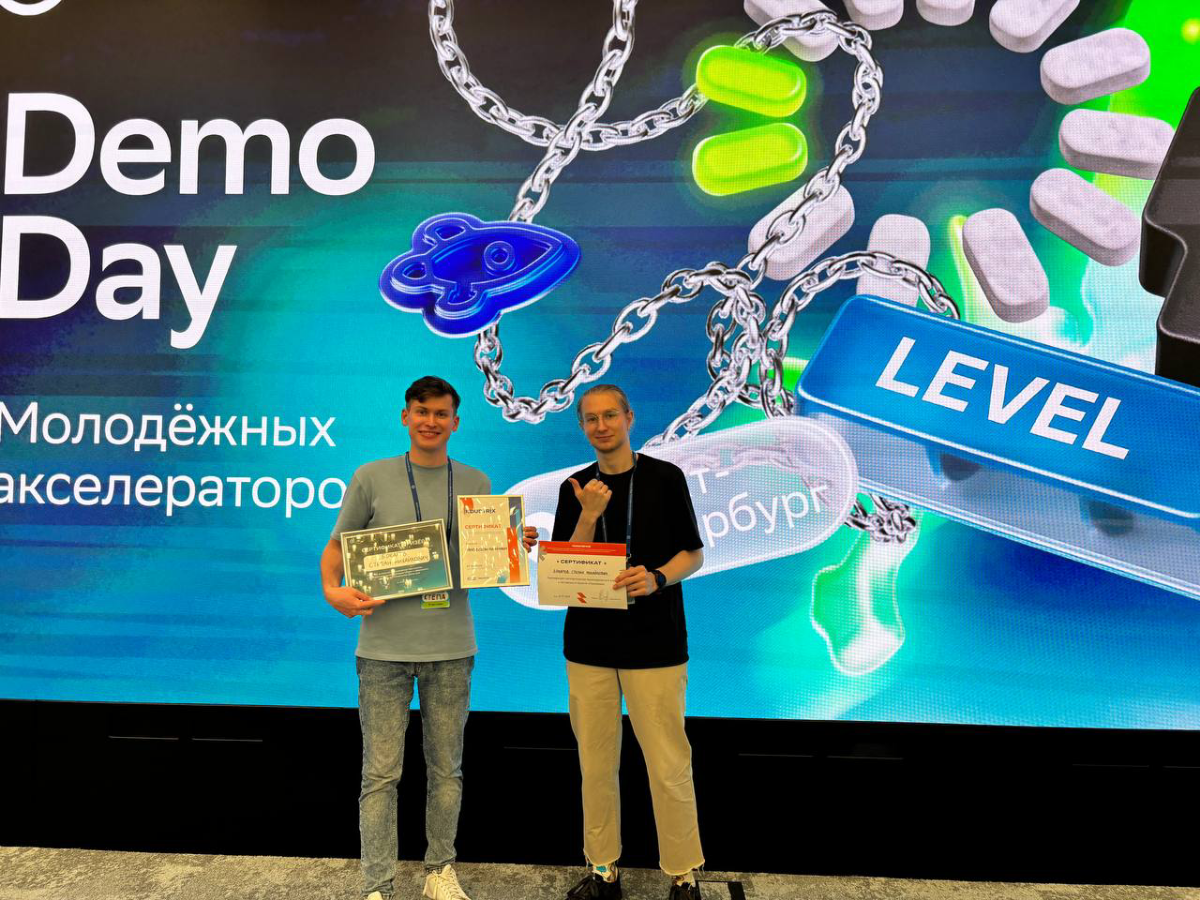 Проект Adapstory был представлен на Акселераторе Сбера | Сетка — социальная сеть от hh.ru