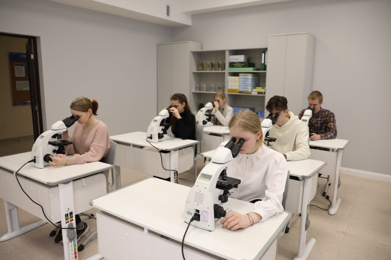👍 СУНЦ СКФУ помогает школьникам Северного Кавказа сделать первый шаг в науку
Специализированный учебный научный центр — единственный на Северном Кавказе центр для одарённых школьников | Сетка — социальная сеть от hh.ru