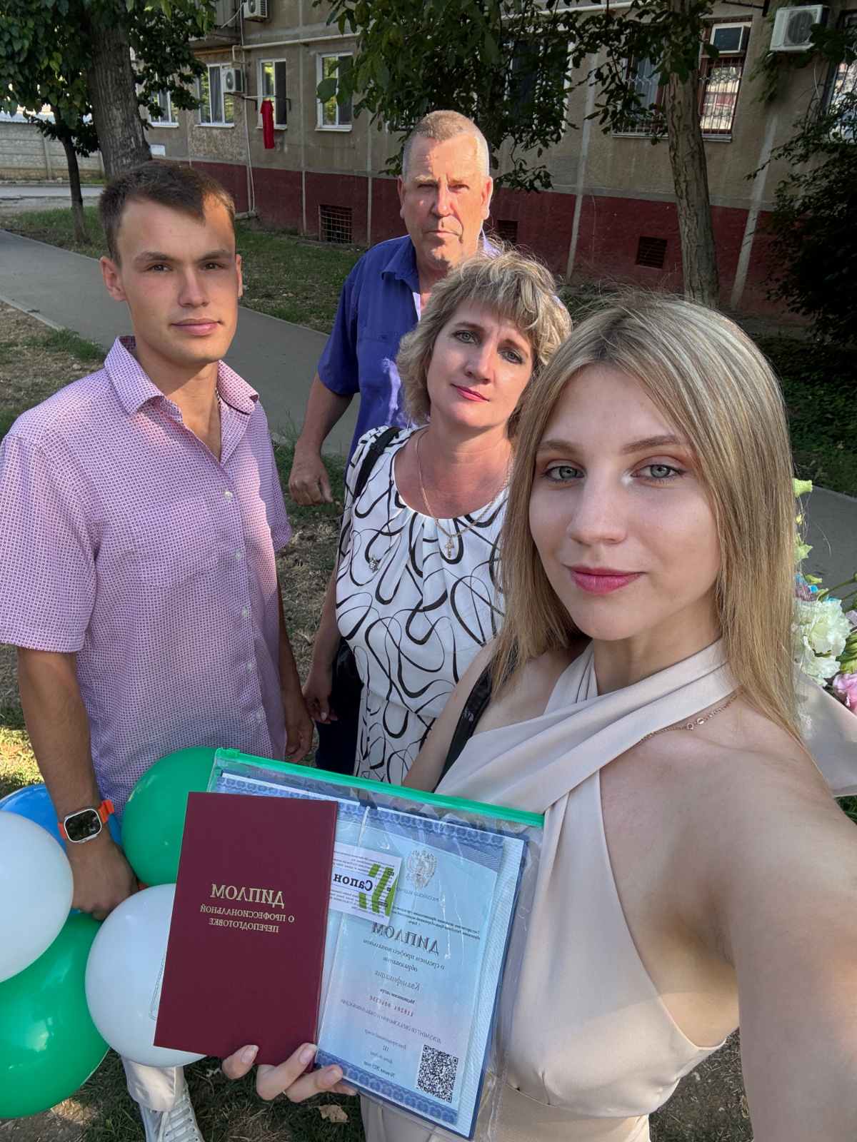 🏖«Выпуск — это не конец»🏖
❤«️Это только начало новой»❤️ | Сетка — социальная сеть от hh.ru