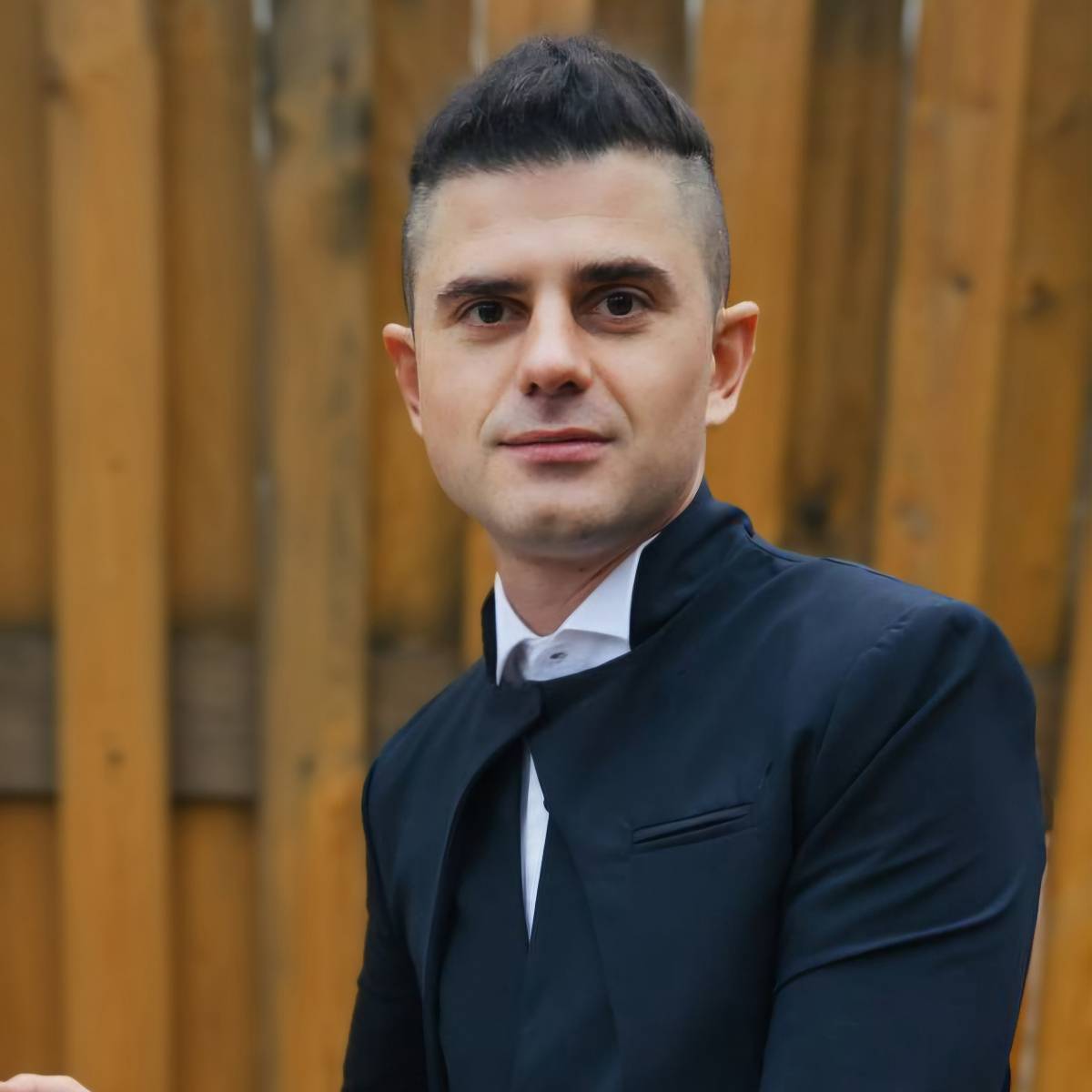 Владимир Жданов