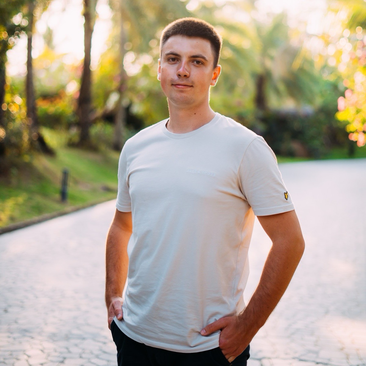 Роман Ишутин | Сетка — социальная сеть от hh.ru