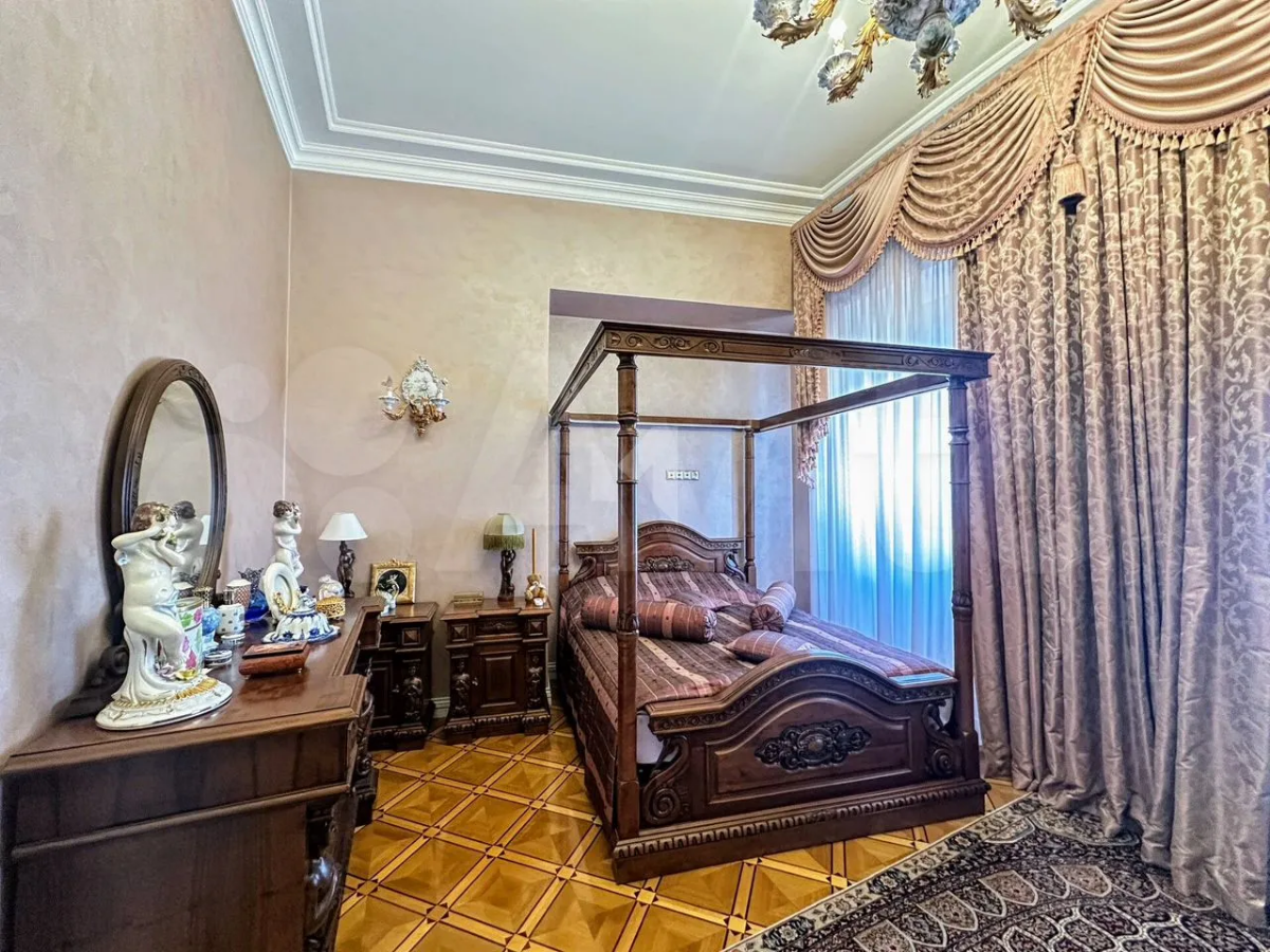 Если ковид был в 2019-2020 гг, то почему люди потеряли вкус уже в нулевых и десятых?
#design #interiordesign #humor #architecture #дизайнер #дизайнинтерьеров #архитектурныйдизайн | Сетка — социальная сеть от hh.ru