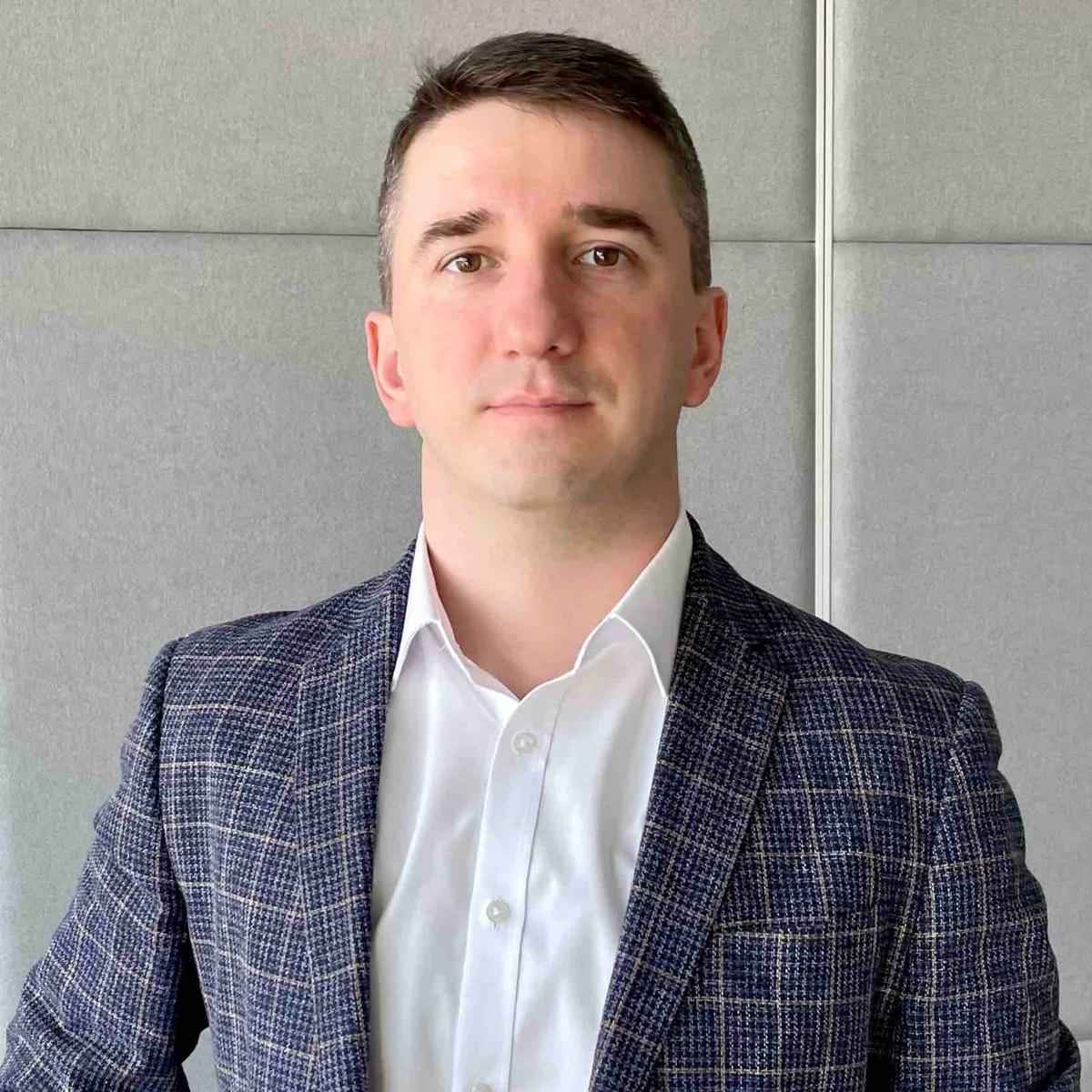 Антон Лобазнов