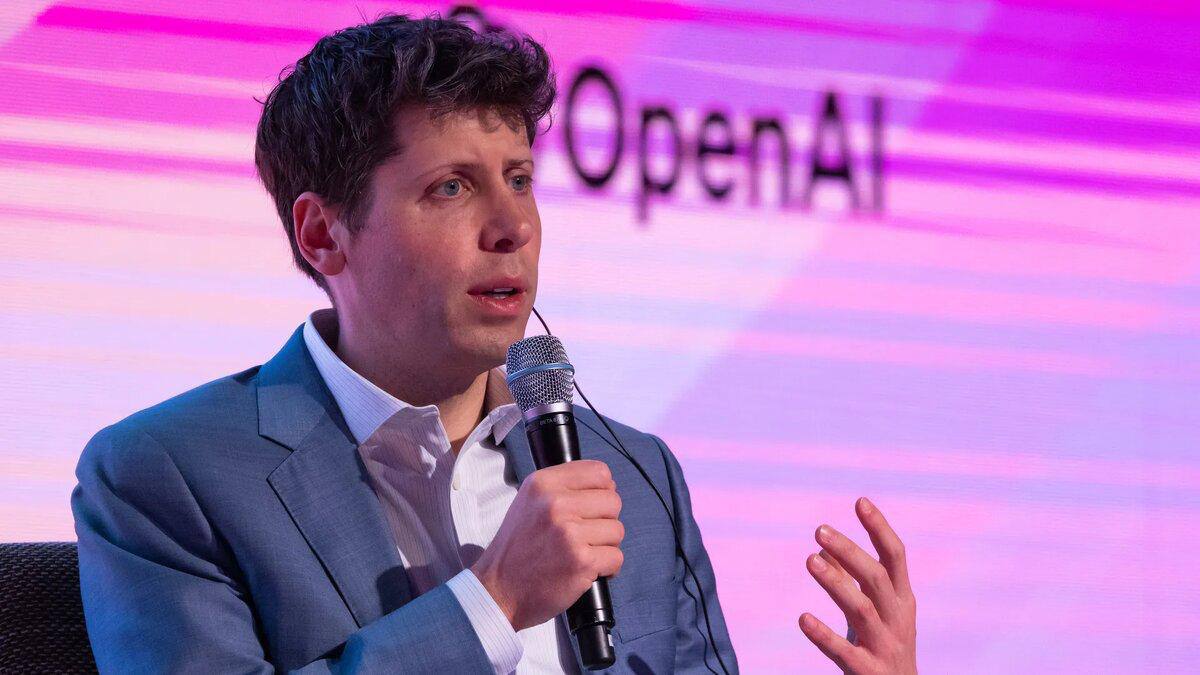 Мягкая сингулярность от Сэма Альтмана
Генеральный директор Open AI Сэм Альтман выпустил новое эссе "The Gentle Singularity" | Сетка — социальная сеть от hh.ru