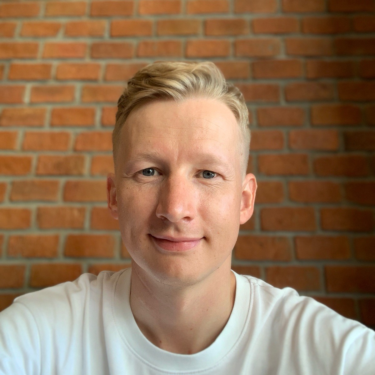 Nik Phrolov | Сетка — социальная сеть от hh.ru