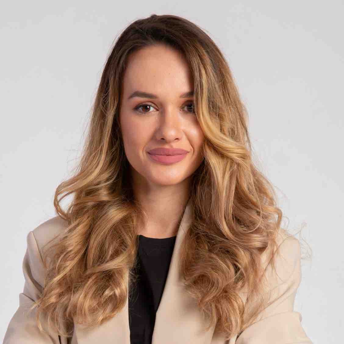 Анастасия Догру | Сетка — социальная сеть от hh.ru