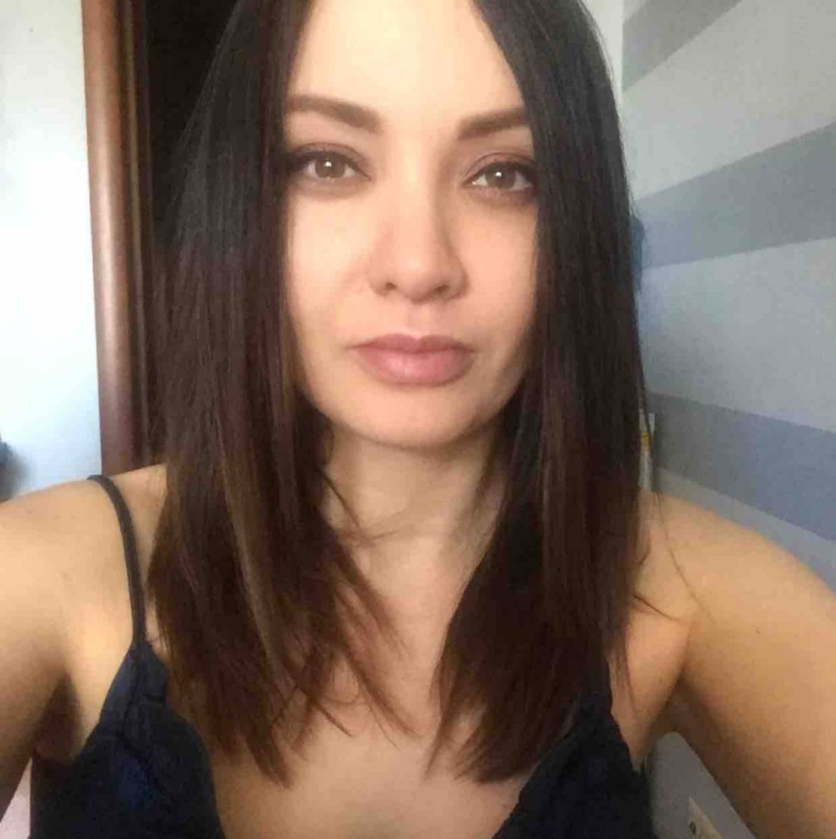 Янина Перова