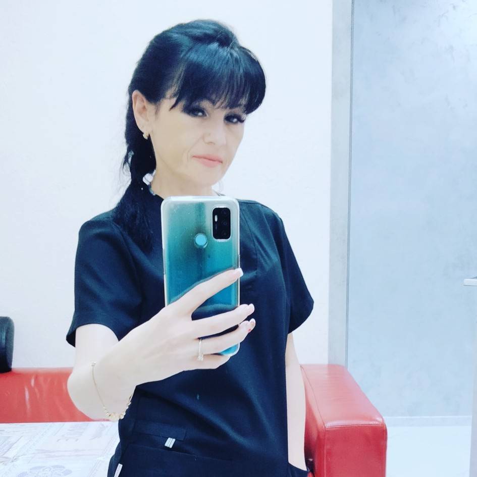 Елена Колтакова
