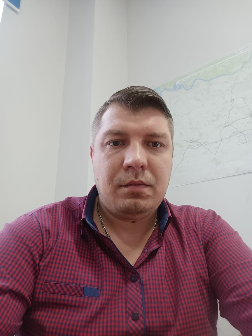 Максим Колесов