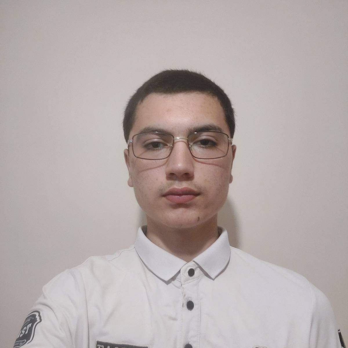 Акмал Нарзиев
