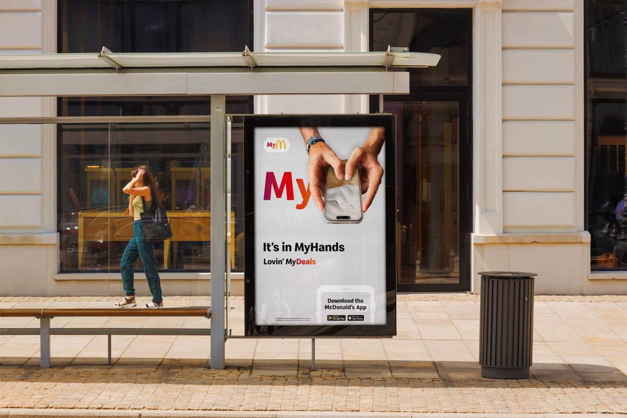 🤗 McDonald's в твоих руках
оказывается, если вы набираете текст в своем смартфоне двумя большими пальцами, то невольно участвуете в рекламе McDonald's
потому что так ваши руки складываются в форму кул... | Сетка — социальная сеть от hh.ru