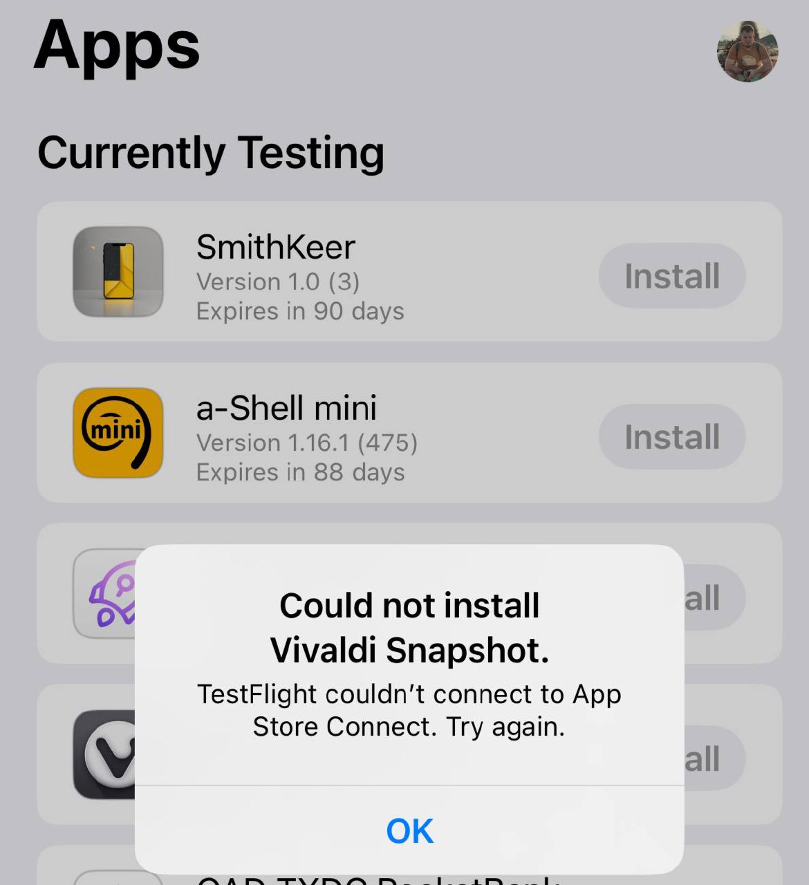 У Apple отвалились что-то.
Приложения из TF не ставятся и люди из соседнего часта жалуются на подпись приложений сертификатом | Сетка — социальная сеть от hh.ru